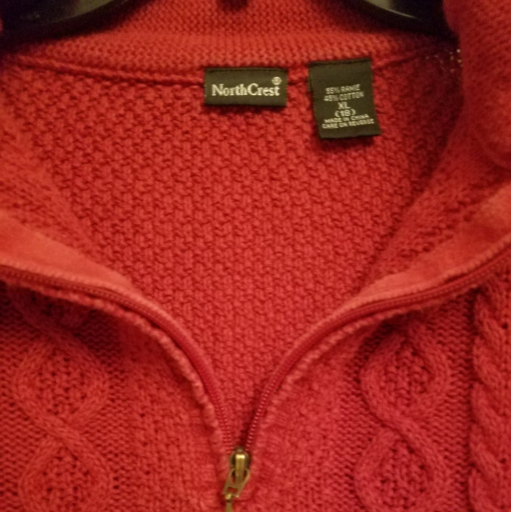 Red sweater - Picture 3 of 6